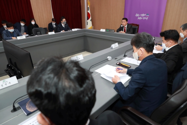 충북도는 25일 미호강 맑은 물 TF회의를 개최했다.