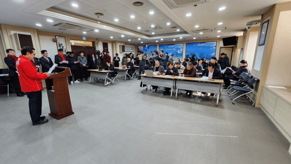경대수 국회의원 예비후보 기자회견에 참석한 언론인들.